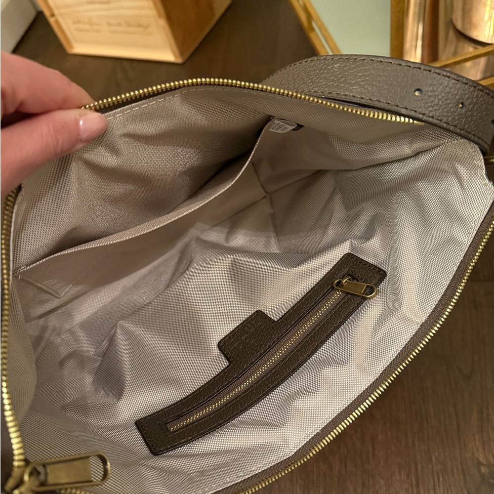 Purse - Picture 7 of 9